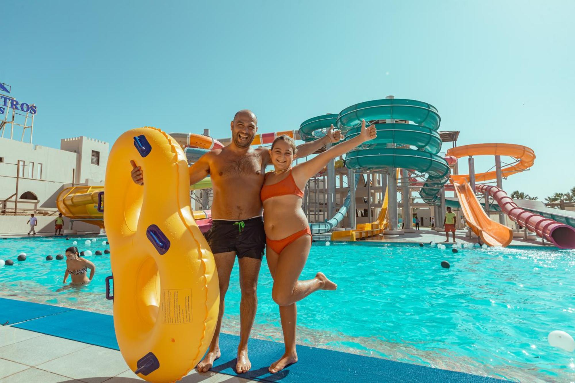 Pickalbatros The Palace Port Ghalib Esterno foto Aqua Park