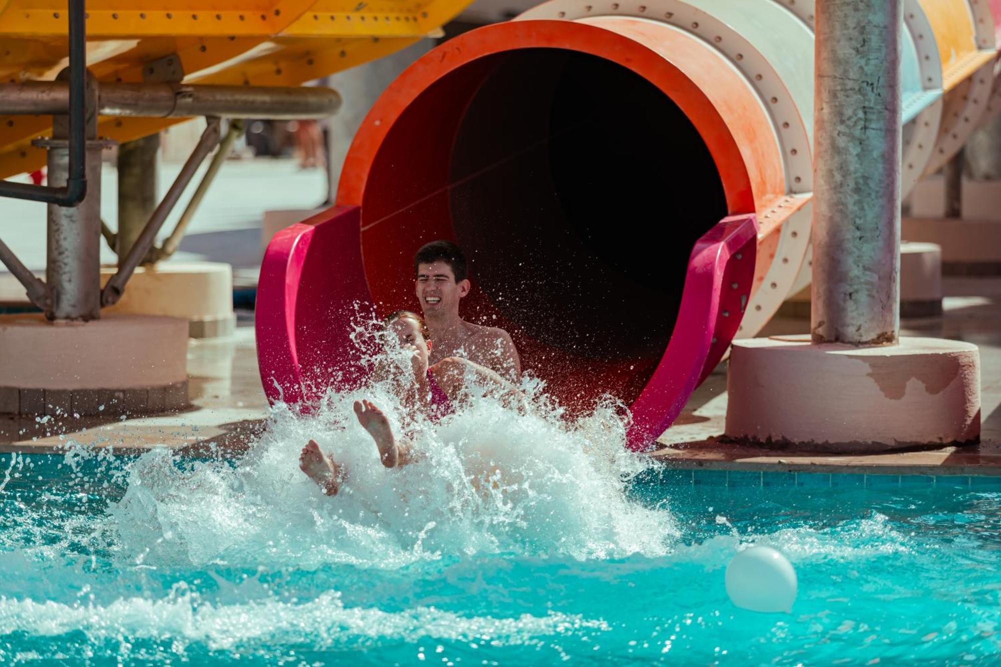 Pickalbatros The Palace Port Ghalib Esterno foto A water slide